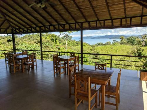 Hotel Drake Bay Greenleaf