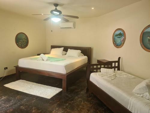 Posada Beachfront Family Room At Hona Beach Hotel