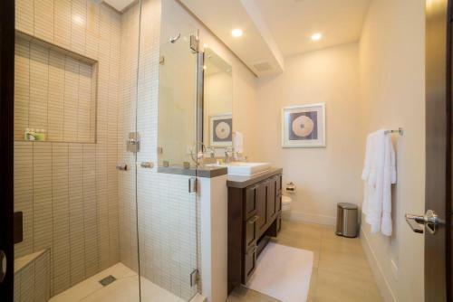 Miramar 4d Condo