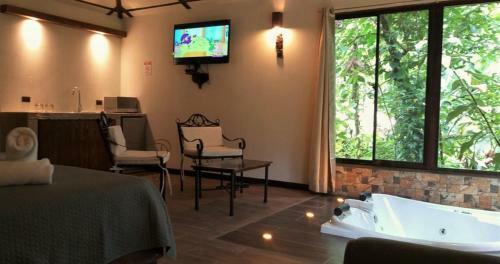 Hotel Tropical Suites