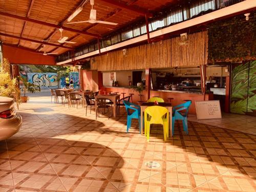 Hostal Hotel Cabinas Jacomar