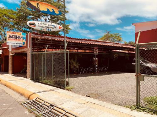 Hostal Hotel Cabinas Jacomar