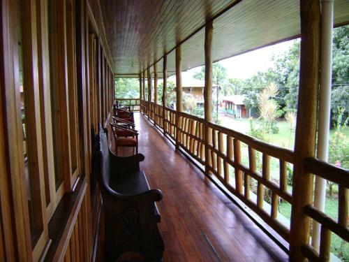 Miss Junie's Lodge