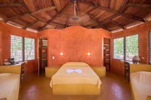 Hotel Playa Negra
