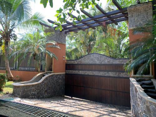 Bed & Breakfast Poza Blanca Lodge