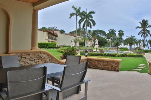 Palms 19