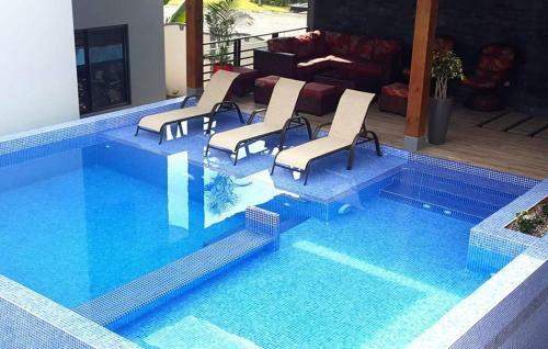 Hotel Ballena Paradise