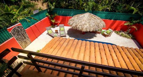 Big Private Home With Pool In Surfside - A Short Walk From The Beach