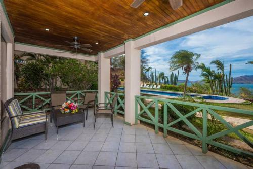 Apartamento Punta Plata 502 - Gorgeous! Ocean View Remodeled Condo