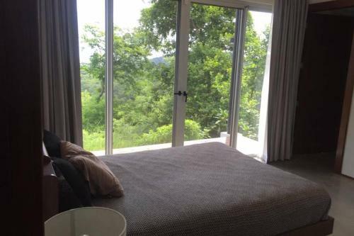 Beautiful Ocean View Villa With Infinity Pool And AC - Sleeps 6