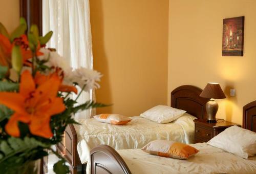 Argaka Villa Sleeps 10 With Pool Air Con And Wifi