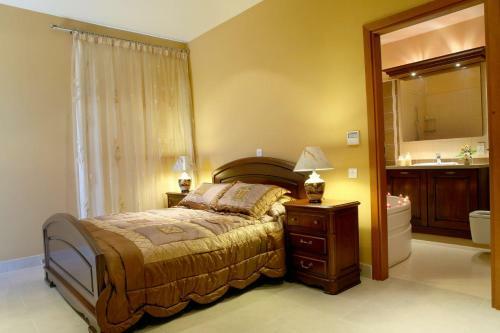 Argaka Villa Sleeps 10 With Pool Air Con And Wifi