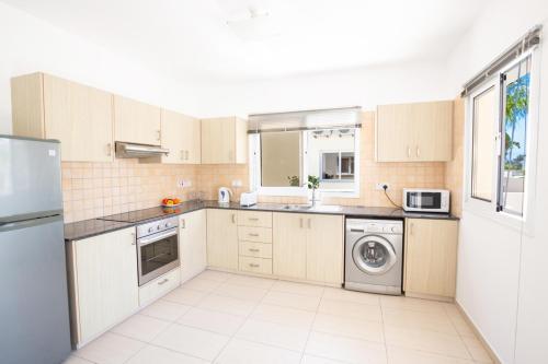 Ayia Napa Villa Sleeps 6 With Pool And Air Con