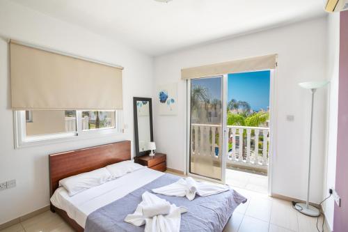 Ayia Napa Villa Sleeps 6 With Pool And Air Con