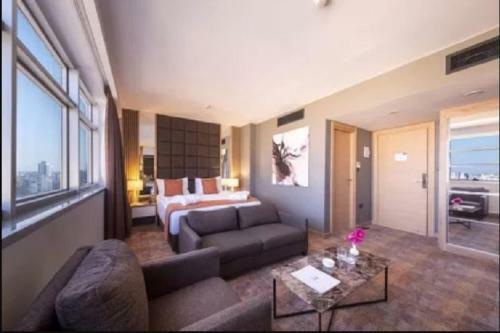 Grand Sapphire City Luxury Hotel & Spa