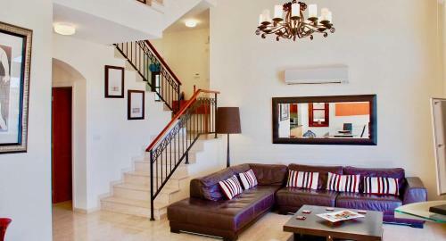 4 Bedroom Villa Thrasos With Private Infinity Pool, Aphrodite Hills Resort