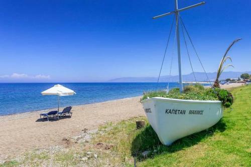 Latchi Villa Sleeps 6 With Pool Air Con And Wifi