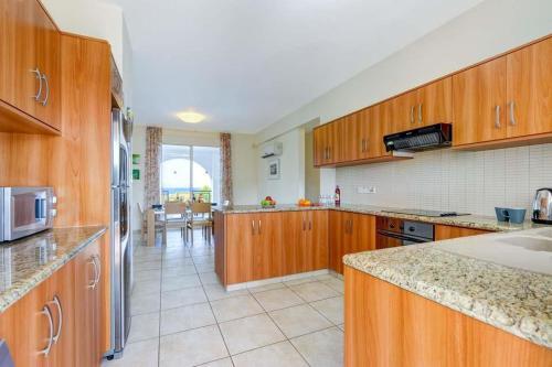 Latchi Villa Sleeps 6 With Pool Air Con And Wifi