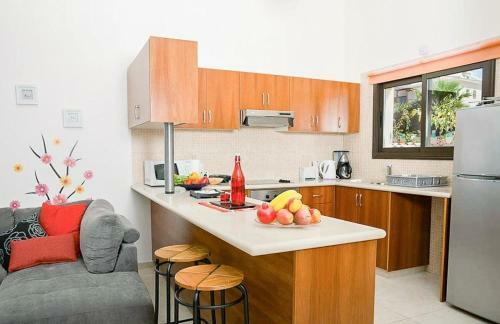 Latchi Villa Sleeps 5 With Pool Air Con And Wifi