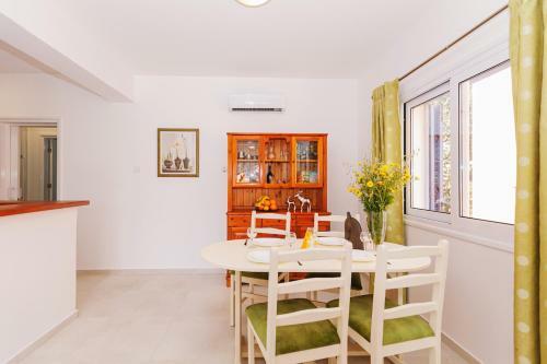 Apartamento 2 Beds Pool View Apt In Paradise Garden 3, Kato Paphos