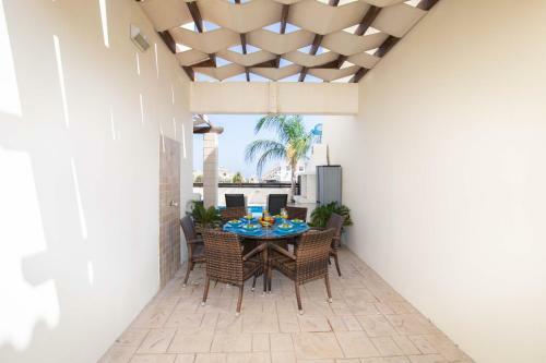 Villa Maison Menelaos