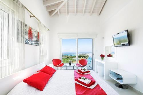 Pegeia Villa Sleeps 10 With Pool And Air Con