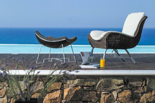 Pomos Villa Sleeps 8 With Pool And Air Con
