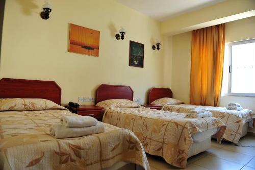 Kasgar Court Hotel
