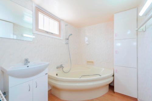 Four Bedrooms Villa 1256