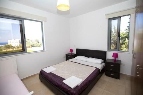 Villa Sunflower - 2 Bed Villa Protaras
