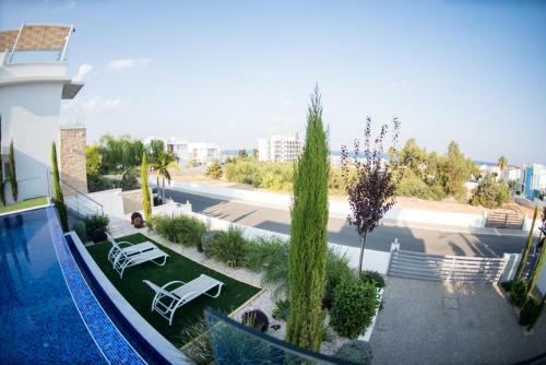 Sapphire Lagoon Villa