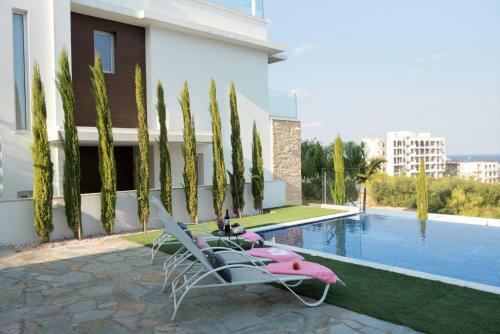 Sapphire Lagoon Villa