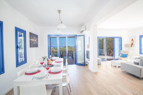 Luxury 4 Bedroom Villa With Private Pool, Protaras Villa 1237