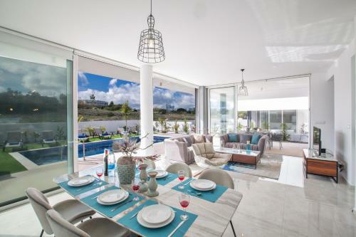 Oli Vine Villas