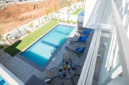 Oli Vine Villas