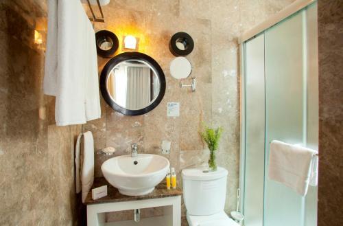Villa In Protaras Sleeps 6 Includes Swimming Pool And Air Con 6