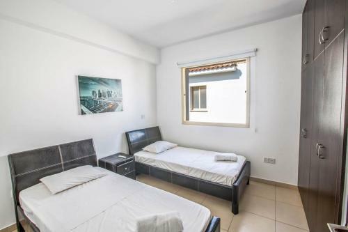 Villa In Protaras Sleeps 6 Includes Swimming Pool And Air Con 0