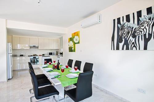 Four Bedrooms Villa 1268