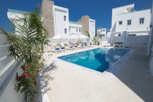 Fig Tree Bay Residences Lantiana Villa 1