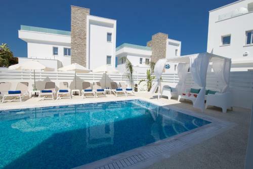 Fig Tree Bay Residences Lantiana Villa 1