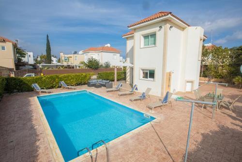 Cyprus Villa Minutes From The Beach, Protaras Villa 1245