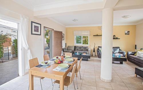 Cyprus Villa Minutes From The Beach, Protaras Villa 1245