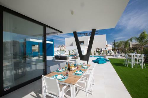 Ocean 11 Villa