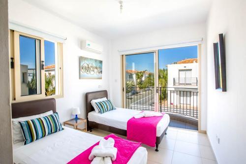 Villa In Protaras Sleeps 6 Includes Swimming Pool And Air Con 3 1