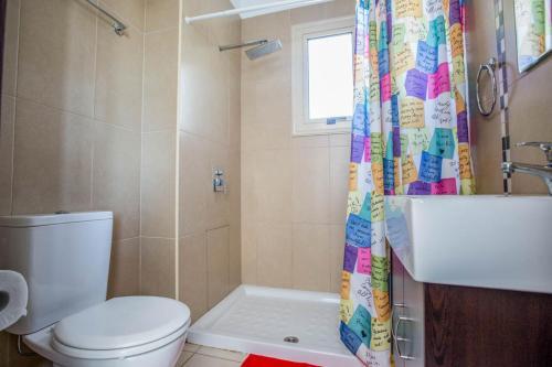 Villa In Protaras Sleeps 6 Includes Swimming Pool And Air Con 4 6
