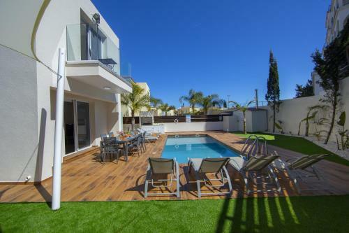 Tsokkos Luxury Villa