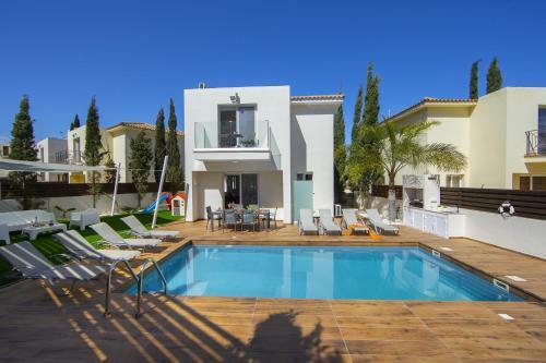 Tsokkos Luxury Villa