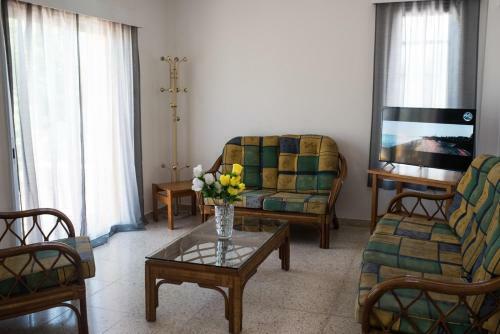 Stay Pernera Villa