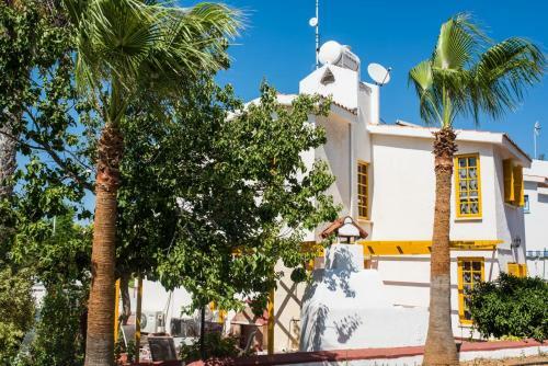 Stay Pernera Villa