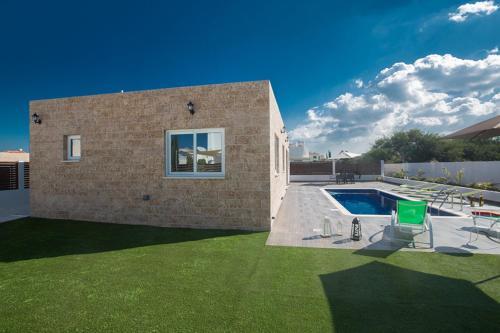 Cyprus Villa Minutes From The Beach, Protaras Villa 1195